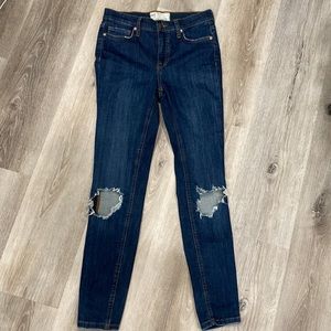 Free People Women’s Dark Wash Jeans Sz 26 R